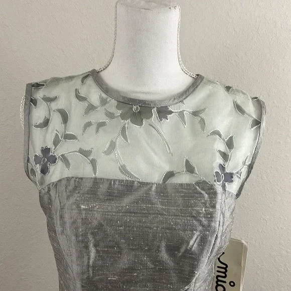 NWT, Mica, evening / cocktail dress.  100% silk, fully lined.  Size 4. - Picture 7 of 14